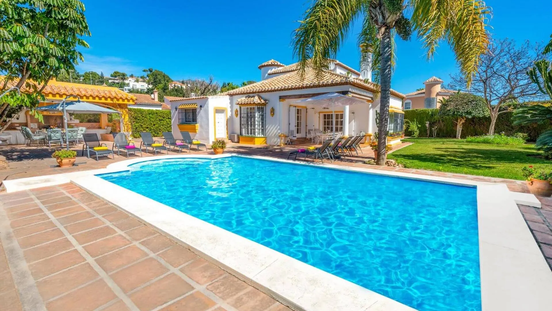 Villa Sierrezuela Sol By Villa Plus Santa Fe de los Boliches